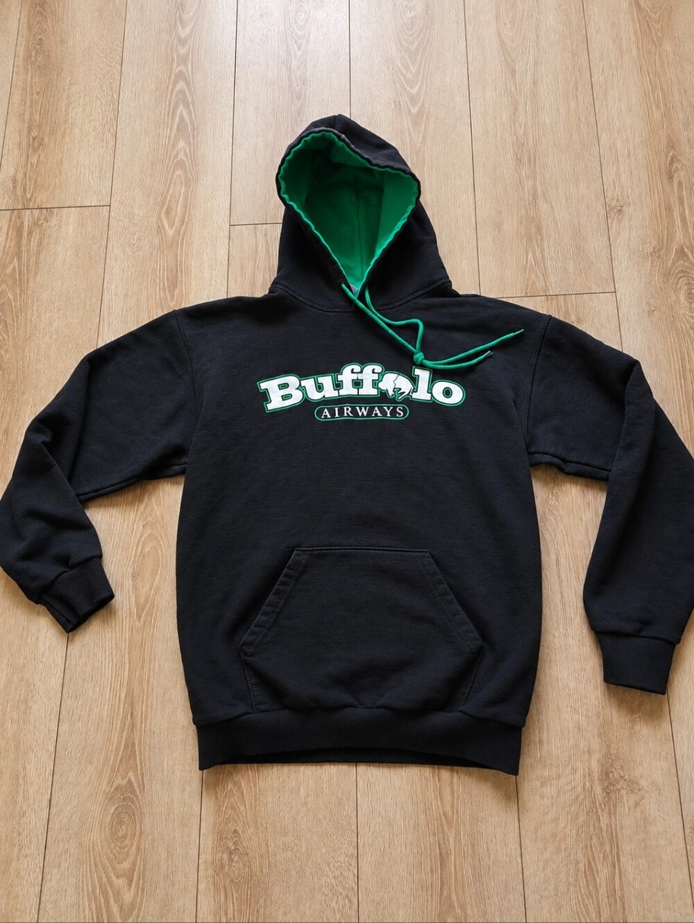 Men's Buffalo Airways Hoodie Medium